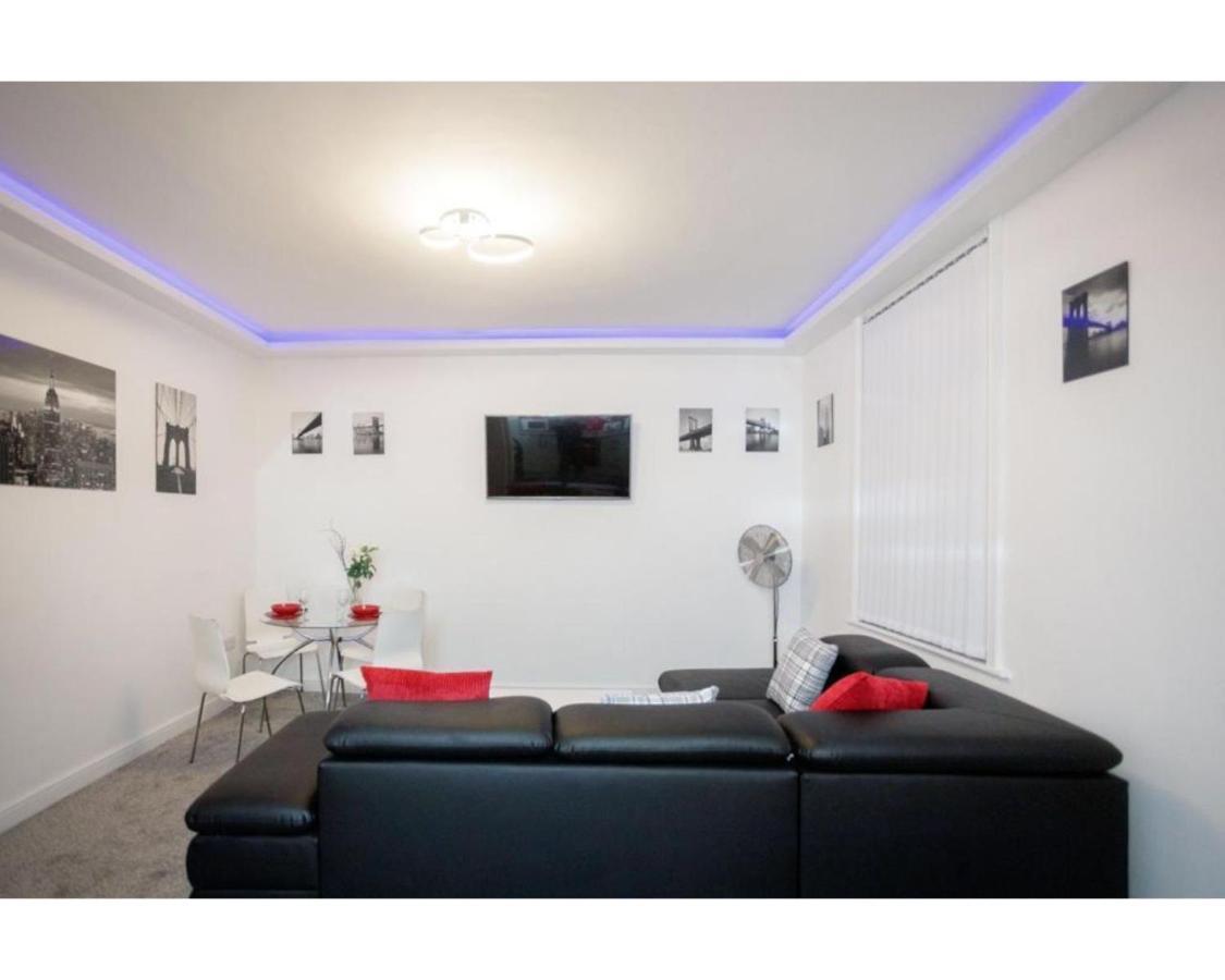 Carter House Apartments.....6 Beds In 3 Bedrooms Λιντς Εξωτερικό φωτογραφία